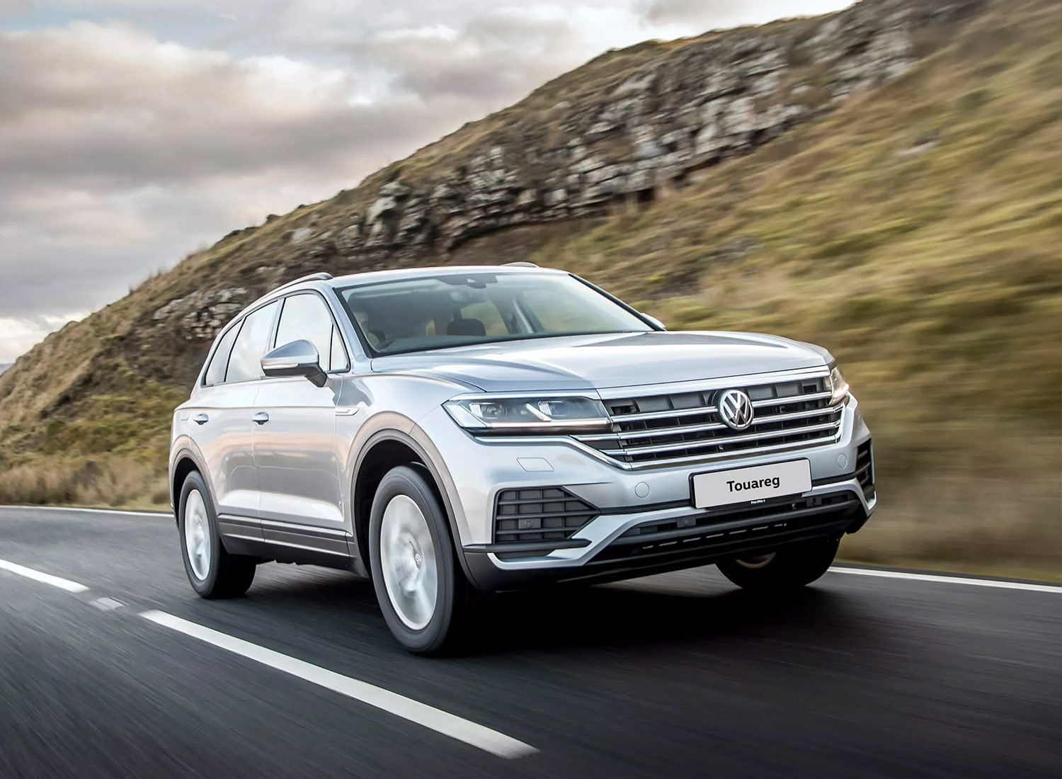 Volkswagen Touareg 01