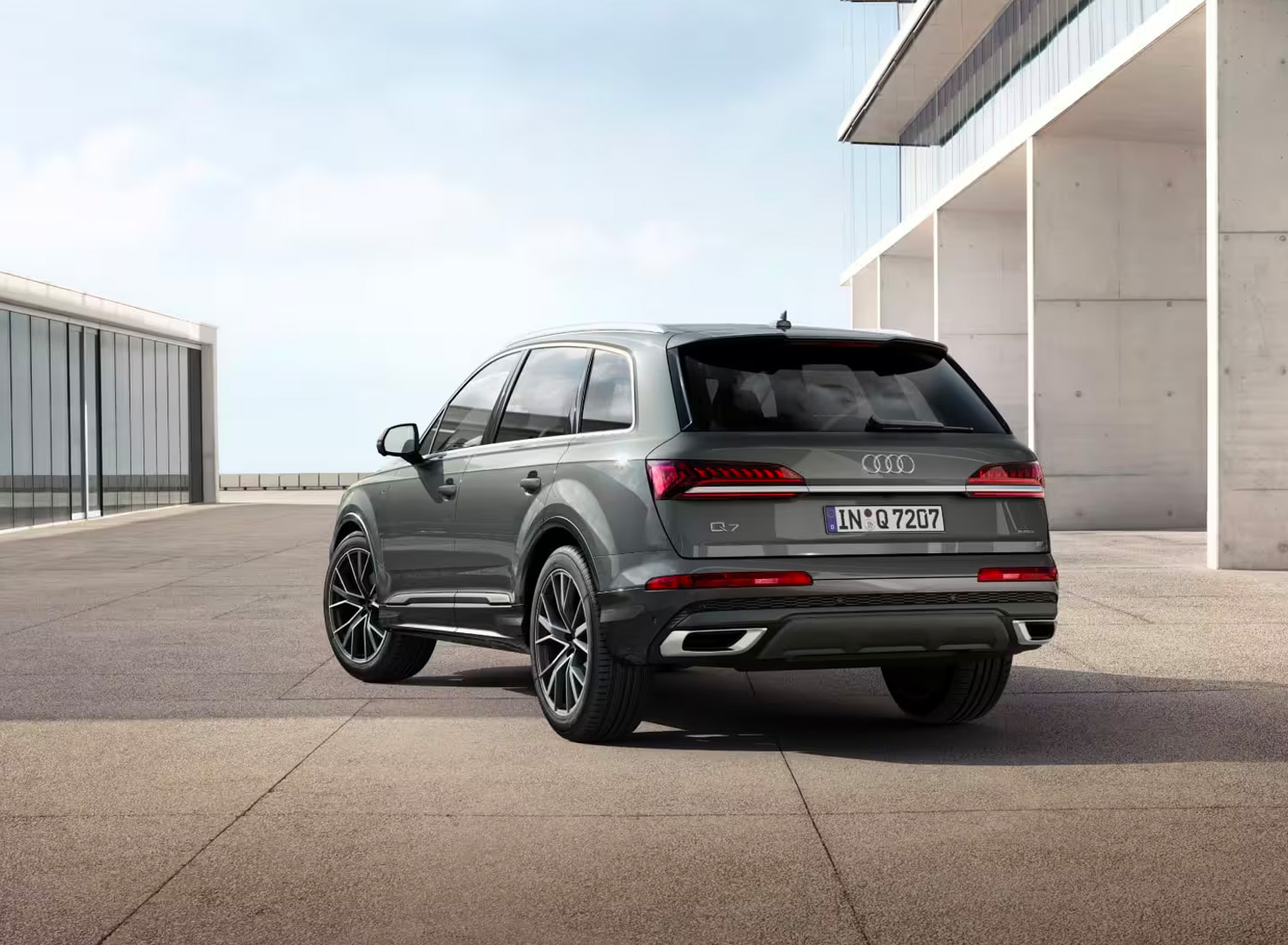Audi Q7 01