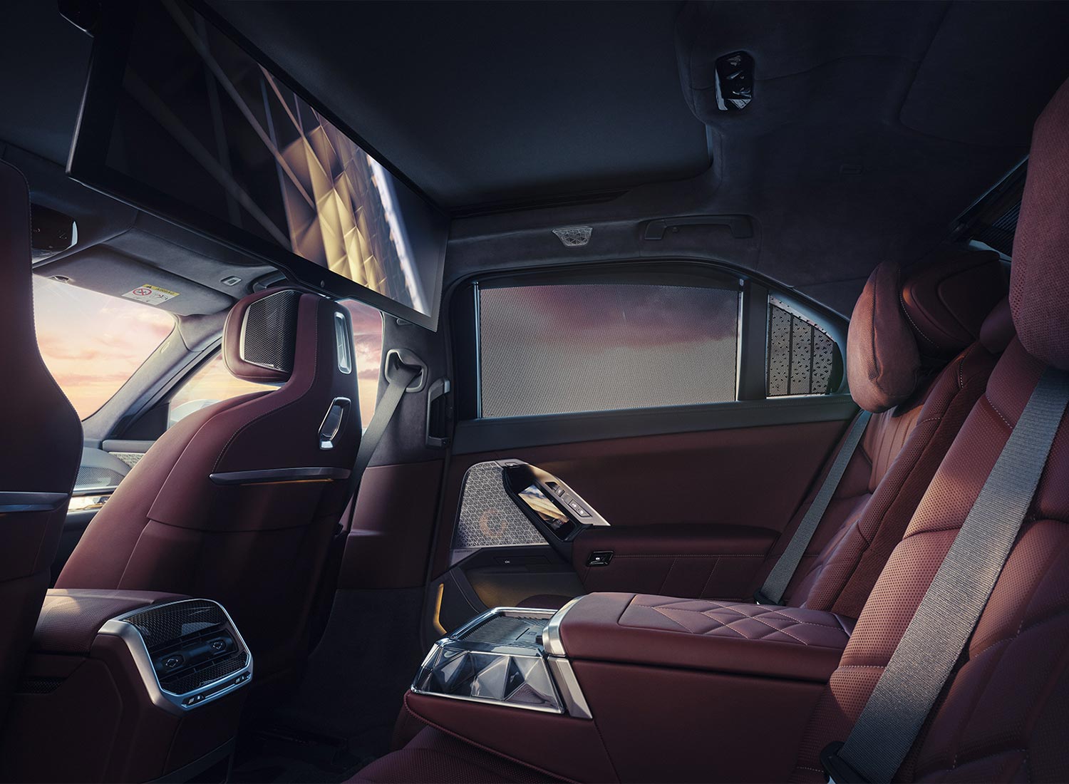 BMW 7 Series 02
