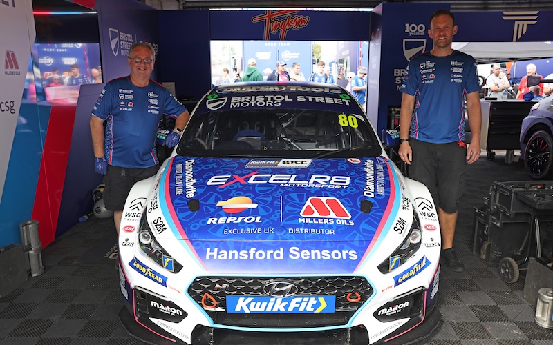 Bristol Street Motors Technicians Live The Dream At Oulton Park
