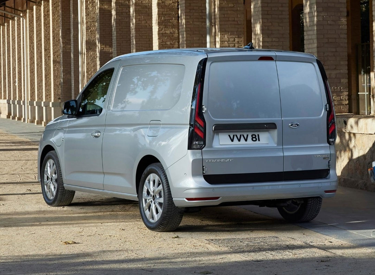 Ford Transit Connect 01