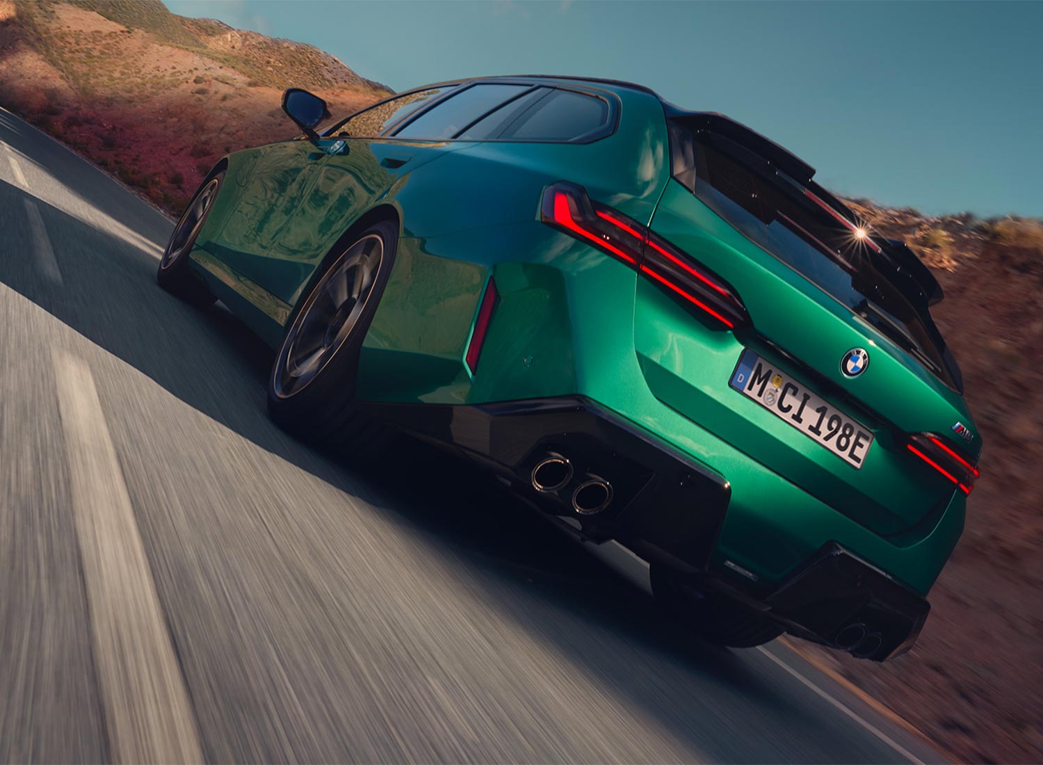 BMW M5 01
