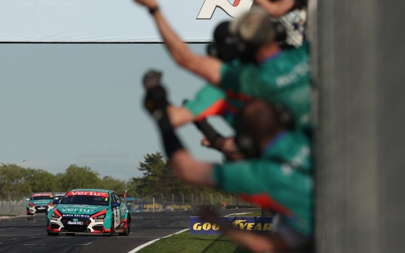 Team VERTU Celebrates Winning Start To Title Campaign