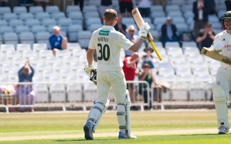 Nottinghamshire Maintain Early County Championship Lead