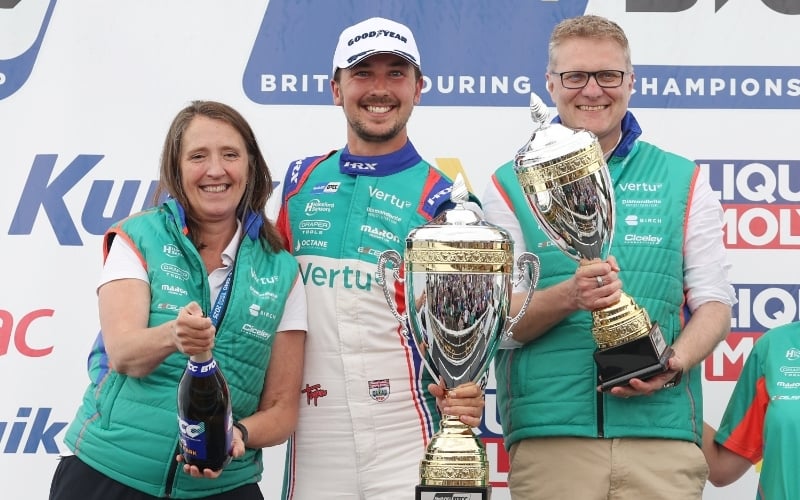 Team VERTU Adds To Oulton Park Win Tally
