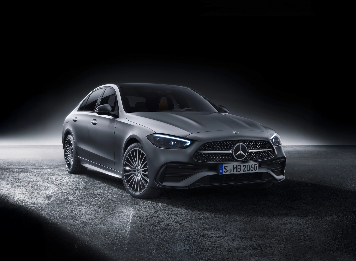 Mercedes-Benz C-Class 01