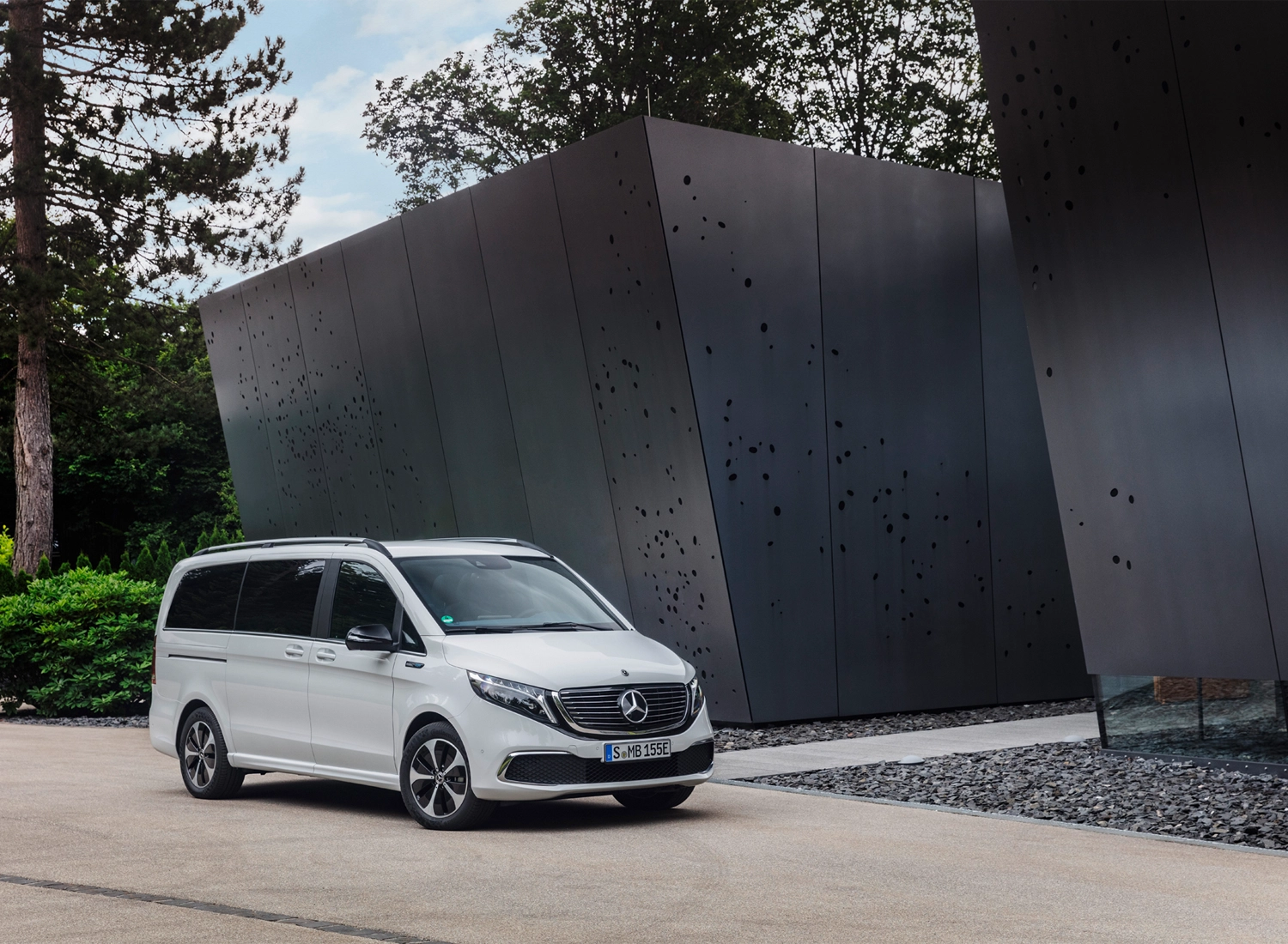 Mercedes-Benz EQV 01