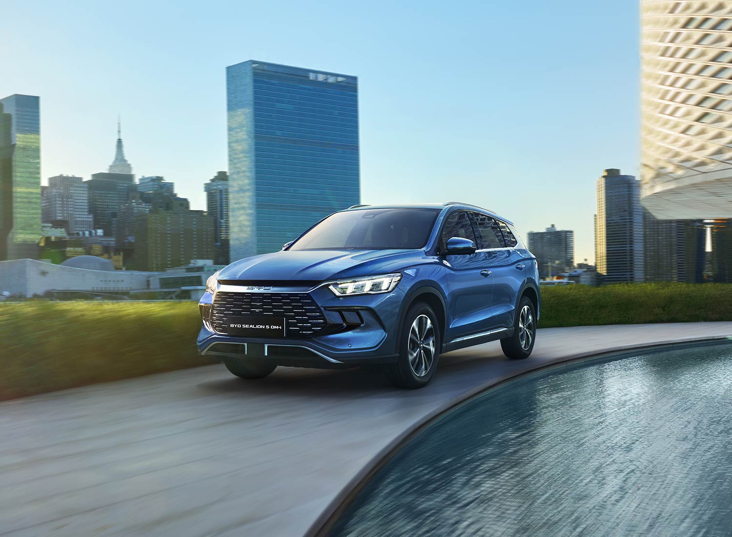 BYD Sealion 5 DM-i 1
