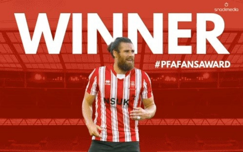 Lincoln Citys Michael Bostwick Wins League Two PFA BSM Fans Player