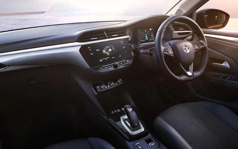 corsa e interior