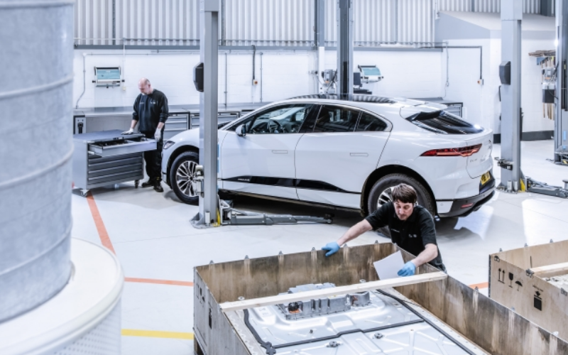 Jaguar Land Rover Trials Innovative Plastic Recycling Technology