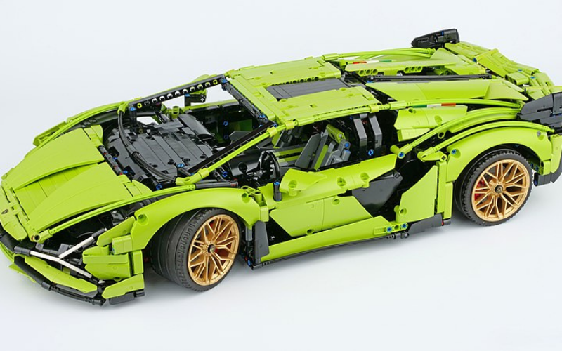 telefon løber tør Falde tilbage Which LEGO car set is the most valuable? | Vertu Motors