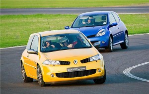 Renault issues free tickets to 'thrilling' weekend action at Silverstone