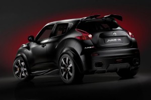 Juke R beats supercars in Dubai race