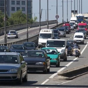 New car drivers 'are within their rights to zip merge'